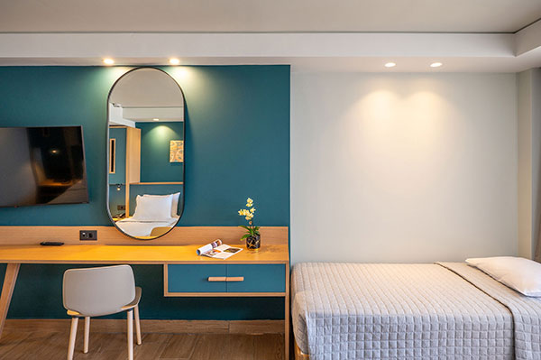 Superior-Verbindungszimmer mit Landblick
